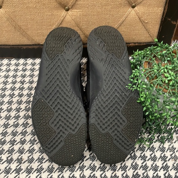 Nike shoes - Picture 13 of 13